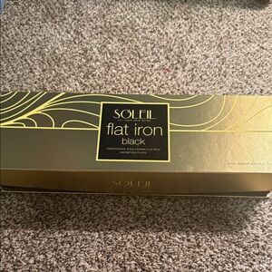 Soleil Gold and Black Flat Iron